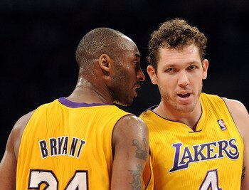 Kobe scolding the startled Walton