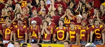 Usc-fans-show-their-support-for-a-playoff-system-picture_display_image