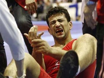 Painful_sports_injuries_17_display_image