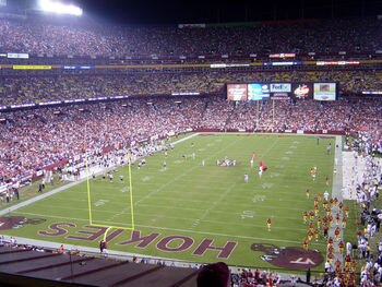 800px-fedexfield-2004bcaclassic_display_image