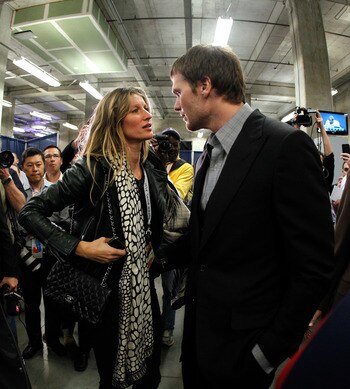 Tom Brady (right)