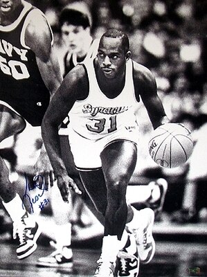 P-157642-pearl-washington-autographed-hand-signed-syracuse-dribble-up-court-b-w-16x20-ph-ss-washphs016015_display_image