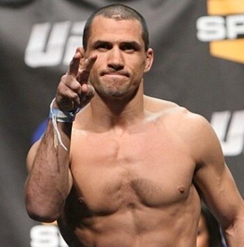 04-aaron-simpson-ufn-24-w_display_image