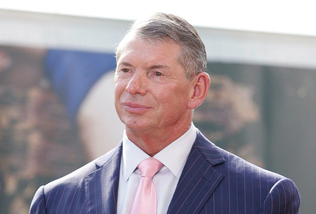 Vince McMahon fala sobre os Novos GMs da WNG. 88631768_crop_650x440