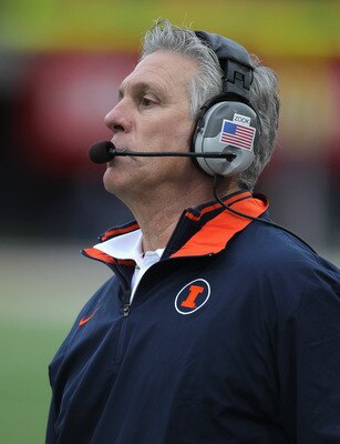 CHAMPAIGN, IL - NOVEMBER 19:  Head caoch Ron Zook of the Illinois Fighting Illini watches as his team takes on the Wisconsin Badgers at Memorial Stadium on November 19, 2011 in Champaign, Illinois. Wisconsin defeated Illinois 28-17.  (Photo by Jonathan Da