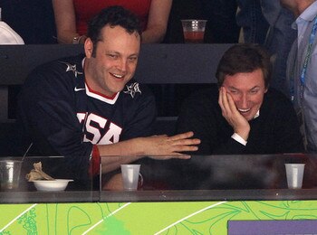 Earmuffs! Get it? [Img via Zimbio]