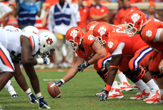 Predicting the Score of Every Week 1 College Football Game