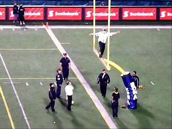 cfl-fan-shows-off-some-field-goal-post-acrobatics_display_image.jpg