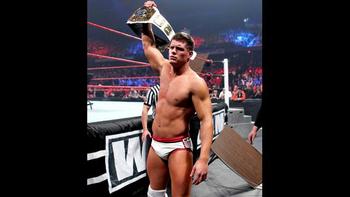 Resultados Show#17 de RAW (San Francisco, California) CodyRhodes-IntercontinentalChampion8_display_image