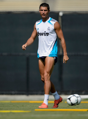 Ronaldo Legs on 10 Players With The Most Powerful Legs In Football   Bleacher Report