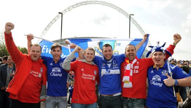 liverpool-and-everton-fans-together-at-wembley-for-the-fa-cup-semi-final-620-384395871_crop_650.jpg