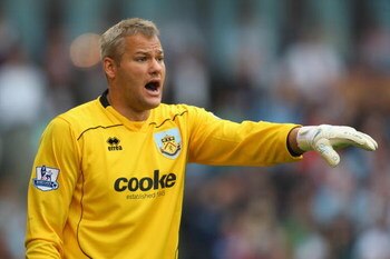 BURNLEY, ENGLAND - SEPTEMBER 19:  Brian Jensen of Burnley in action during the Barclays Premier League match between Burnley and Sunderland at Turf Moor on September 19, 2009 in Burnley, England.  (Photo by Mark Thompson/Getty Images)
