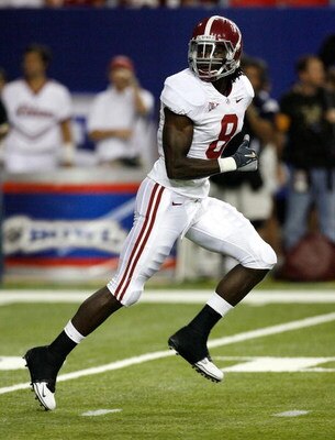 ATLANTA - SEPTEMBER 05:  Julio Jones #8 of the Alabama Crimson Tide against the Virginia Tech Hokies during the Chick-fil-A Kickoff Game at Georgia Dome on September 5, 2009 in Atlanta, Georgia.  (Photo by Kevin C. Cox/Getty Images)