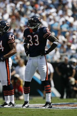 CHARLOTTE, NC - SEPTEMBER 14:  Charles Tillman #33 of the Chicago Bears looks on during the game against the Carolina Panthers at Bank of America Stadium on September 14, 2008 in Charlotte, North Carolina. (Photo by Kevin C. Cox/Getty Images)