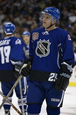 02 Feb 2002: Vincent Damphousse of the San Jose Sharks plays for team North America during the NHL Allstar Game at the Staples Center in Los Angeles, California. The Allstars World team beat North America 8-5. DIGITAL IMAGE. Mandatory Credit: Robert Laber