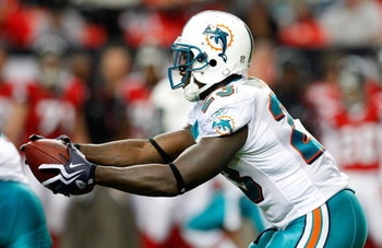 ATLANTA - SEPTEMBER 13:  Ronnie Brown #23 of the Miami Dolphins against the Atlanta Falcons at Georgia Dome on September 13, 2009 in Atlanta, Georgia.  (Photo by Kevin C. Cox/Getty Images)