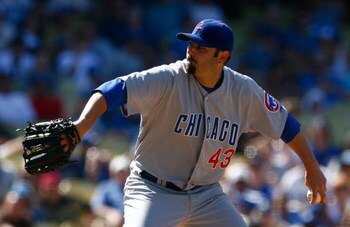LOS ANGELES, CA - AUGUST 23:  John Grabow #43 of the Chicago Cubs pitches against the Los Angeles Dodgers at Dodger Stadium on August 23, 2009 in Los Angeles, California. The Cubs defeated the Dodgers 3-1.  (Photo by Jeff Gross/Getty Images)