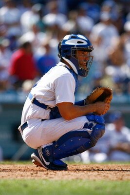 LOS ANGELES, CA - AUGUST 22:  Brad Ausmus #12 of the Los Angeles Dodgers plays against the Chicago Cubs at Dodger Stadium on August 22, 2009 in Los Angeles, California.  (Photo by Jeff Gross/Getty Images)