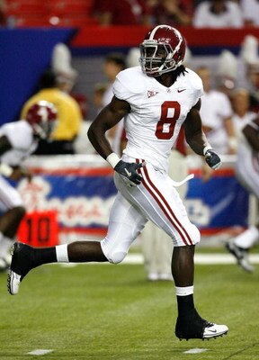 ATLANTA - SEPTEMBER 05:  Julio Jones #8 of the Alabama Crimson Tide against the Virginia Tech Hokies during the Chick-fil-A Kickoff Game at Georgia Dome on September 5, 2009 in Atlanta, Georgia.  (Photo by Kevin C. Cox/Getty Images)