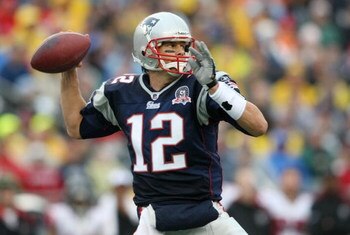 FOXBORO, MA - SEPTEMBER 27:  Quarterback Tom Brady #12 of the New England Patriots drops back to pass against the Atlanta Falcons in the third quarter of the game at Gillette Stadium on September 27, 2009 in Foxboro, Massachusetts.  (Photo by Elsa/Getty I