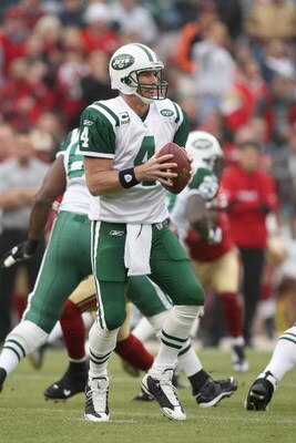 SAN FRANCISCO - DECEMBER 07:  Quarterback Brett Favre #4 of the New York Jets looks to pass the ball downfield against the San Francisco 49ers during an NFL game on December 7, 2008 at Candlestick Park in San Francisco, California. (Photo by Jed Jacobsohn