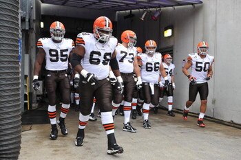 BALTIMORE - SEPTEMBER 27:  The Cleveland Browns prepare to take the field against the Baltimore Ravens at M&T Bank Stadium on September 27, 2009 in Baltimore, Maryland. The Ravens defeated the Browns 34-3. (Photo by Larry French/Getty Images)