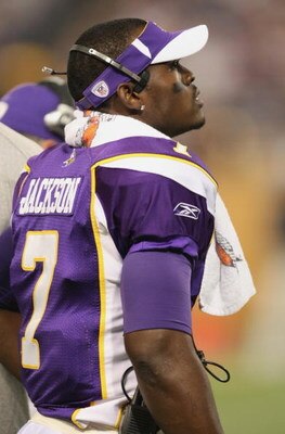 MINNEAPOLIS - SEPTEMBER 21:  Tarvaris Jackson #7 of the Minnesota Vikings looks on against the Carolina Panthers during their NFL game at the Hubert H. Humphrey Metrodome on September 21, 2008 in Minneapolis, Minnesota. The Vikings defeated the Panthers 2