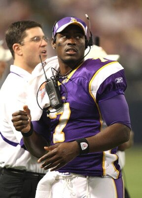 MINNEAPOLIS - SEPTEMBER 21:  Quarterback Tarvaris Jackson #7 of the Minnesota Vikings was on the sidelines during the game against the Carolina Panthers at the HH Humphrey Metrodome on September 21, 2008 in Minneapolis, Minnesota.  The Vikings defeated th