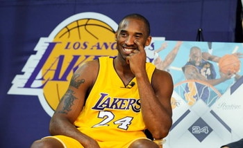 EL SEGUNDO, CA - SEPTEMBER 29:  Kobe Bryant #24 of the Los Angeles Lakers smiles during Lakers media day at the Lakers training facility on September 29, 2009 in El Segundo, California.  (Photo by Kevork Djansezian/Getty Images)