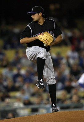 LOS ANGELES, CA - OCTOBER 03: Pitcher Jorge De La Rosa #29 of the Colorado Rockies throws a pitch against the Los Angeles Dodgers on October 3, 2009 at Dodger Stadium in Los Angeles, California. (Photo by Stephen Dunn/Getty Images)