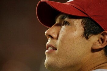 FORT LAUDERDALE, FL - OCTOBER 03: Injured quarterback Sam Bradford #14 of the Oklahoma Sooners looks up to the scoreboard late in the game against the Miami Hurricanes at Land Shark Stadium on October 3, 2009 in Fort Lauderdale, Florida. Miami defeated Ok