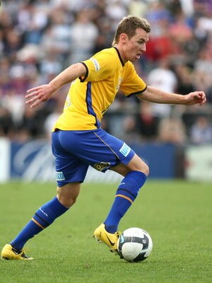 PERTH, AUSTRALIA - SEPTEMBER 13:  Shane Smeltz of the Gold Coast looks for a pass during the round six A-League match between the Perth Glory and Gold Coast United at Members Equity Stadium on September 13, 2009 in Perth, Australia.  (Photo by Paul Kane/G