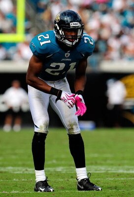 JACKSONVILLE, FL - OCTOBER 04:  Derek Cox #21 of the Jacksonville Jaguars looks over the offense during the game against the Tennessee Titans at Jacksonville Municipal Stadium on October 4, 2009 in Jacksonville, Florida.  (Photo by Sam Greenwood/Getty Ima