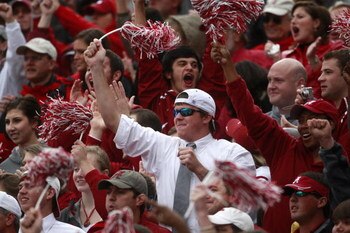 OXFORD, MS - OCTOBER 10:  Alabama Crimson Tide fans react near the end of a 22-3 win over the Mississippi Rebels in their college football game at Vaught-Hemingway Stadium on October 10, 2009 in Oxford, Mississippi. (Photo by Dave Martin/Getty Images)