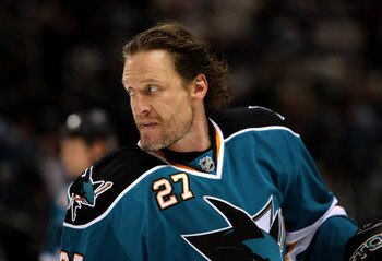 SAN JOSE, CA - APRIL 25:  Jeremy Roenick #27 of the San Jose Sharks warms up prior to playing the Anaheim Ducks during Game Five of the Western Conference Quarterfinal Round of the 2009 NHL Stanley Cup Playoffs at HP Pavilion on April 25, 2009 in San Jose