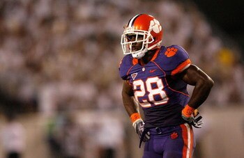 ATLANTA - SEPTEMBER 10:  C.J. Spiller #28 of the Clemson Tigers against the Georgia Tech Yellow Jackets at Bobby Dodd Stadium on September 10, 2009 in Atlanta, Georgia.  (Photo by Kevin C. Cox/Getty Images)