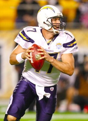 PITTSBURGH - OCTOBER 4:  Quarterback Philip Rivers #17 of the San Diego Chargers looks to throw the ball in the first quarter against the Pittsburgh Steelers at Heinz Field on October 4, 2009 in Pittsburgh, Pennsylvania. (Photo by Gregory Shamus/Getty Ima