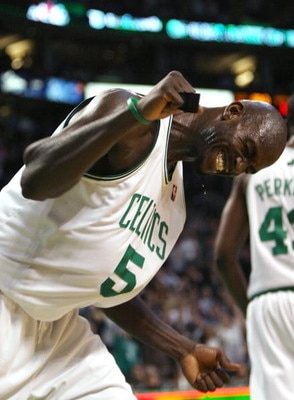 BOSTON - NOVEMBER 10:  Kevin Garnett #5 of the Boston Celtics celebrates in the fourth quarter against the Toronto Raptors on November 10,  2008 at TD Banknorth Garden in Boston, Massachusetts. The Celtics defeated the Toronto Raptors 94-87.  (Photo by El