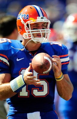 GAINESVILLE, FL - SEPTEMBER 19:  Tim Tebow #15 of the Florida Gators throws prior to the game against the Tennessee Volunteers at Ben Hill Griffin Stadium on September 19, 2009 in Gainesville, Florida.  (Photo by Sam Greenwood/Getty Images)