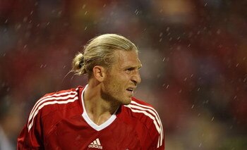 BANGKOK, THAILAND - JULY 22:  Andriy Voronin of Liverpool looks on during their pre-season friendly match against Thailand at the Rajamangala National Stadium on July 22, 2009 in Bangkok, Thailand.  (Photo by Victor Fraile/Getty Images)