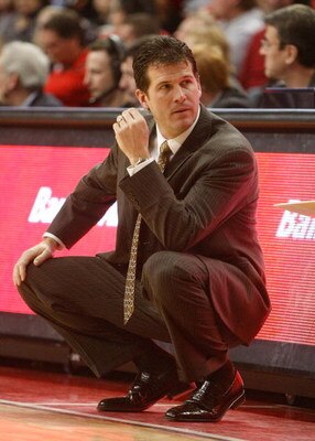 LAS VEGAS - JANUARY 03:  Head coach Steve Alford of the New Mexico Lobos watches his team take on the UNLV Rebels at the Thomas & Mack Center January 3, 2009 in Las Vegas, Nevada. The Rebels won 60-58.  (Photo by Ethan Miller/Getty Images)