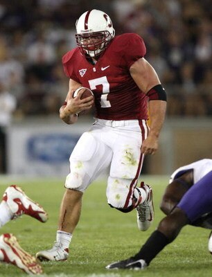 PALO ALTO, CA - SEPTEMBER 26:  Toby Gerhart #7 of the Stanford Cardinal runs against the Washington Huskies at Stanford Stadium on September 26, 2009 in Palo Alto, California.  (Photo by Jed Jacobsohn/Getty Images)