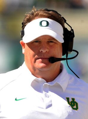 EUGENE, OR - SEPTEMBER 26: Head coach Chip Kelly of the Oregon Ducks works the sidelines in the third quarter of the game against the California Bears at Autzen Stadium on September 26, 2009 in Eugene, Oregon. Oregon won the game 42-3. (Photo by Steve Dyk