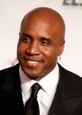 LOS ANGELES, CA - FEBRUARY 06:  Baseball player Barry Bonds arrives at the 2009 MusiCares Person of the Year Tribute to Neil Diamond at the Los Angeles Convention Center on February 6, 2009 in Los Angeles, California.  (Photo by Kevin Winter/Getty Images)