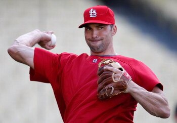 LOS ANGELES, CA - AUGUST 19:  Mark DeRosa #7 of the St. Louis Cardinals warms up prior to the game against the Los Angeles Dodgers at Dodger Stadium on August 19, 2009 in Los Angeles, California.  (Photo by Jeff Gross/Getty Images)