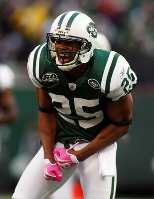 EAST RUTHERFORD, NJ - OCTOBER 18:  Kerry Rhodes #25 of the New York Jets celebrates a sack against the Buffalo Bills at Giants Stadium in the Meadowlands on October 18, 2009 in East Rutherford, New Jersey.  (Photo by Mike Stobe/Getty Images)