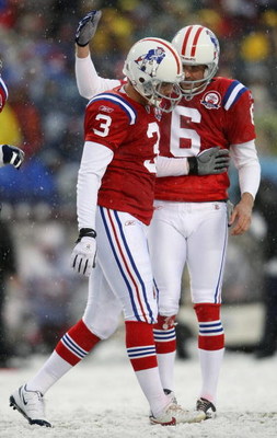 FOXBORO, MA - OCTOBER 18: Stephen Gostkowski #3 of the New England Patriots is congratulated by teammate Chris Hanson #6 after Gostkowski kicked a field goal the Tennessee Titans on October 18, 2009 at Gillette Stadium in Foxboro, Massachusetts. (Photo