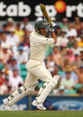 SYDNEY, AUSTRALIA - JANUARY 03:  Ricky Ponting of Australia bats during day two of the fifth Ashes Test Match between Australia and England at the Sydney Cricket Ground on January 3, 2007 in Sydney, Australia.  (Photo by Tom Shaw/Getty Images)