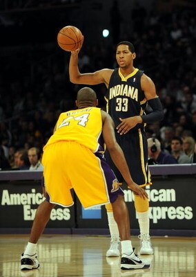 LOS ANGELES, CA - JANUARY 09:   Danny Granger #33 of the Indiana Pacers looks to pass in front of Kobe Bryant #24 of the Los Angeles Lakers at the Staples Center on January 9, 2009 in Los Angeles, California.   NOTE TO USER: User expressly acknowledges an