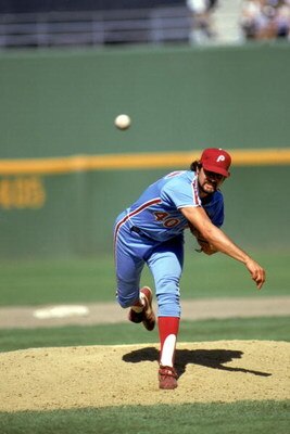 SAN DIEGO - 1986:  Steve Bedrosian #40 of the Philadelphia Phillies delivers the pitch during the 1986 season MLB game against the San Diego Padres at Jack Murphy Stadium in San Diego, California.  (Photo by Stephen Dunn/Getty Images) 